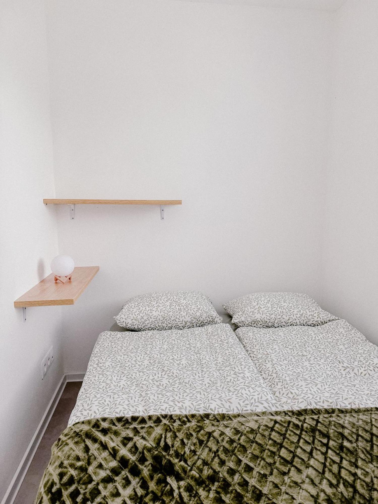 Apartment Fratello Šoporňa Esterno foto