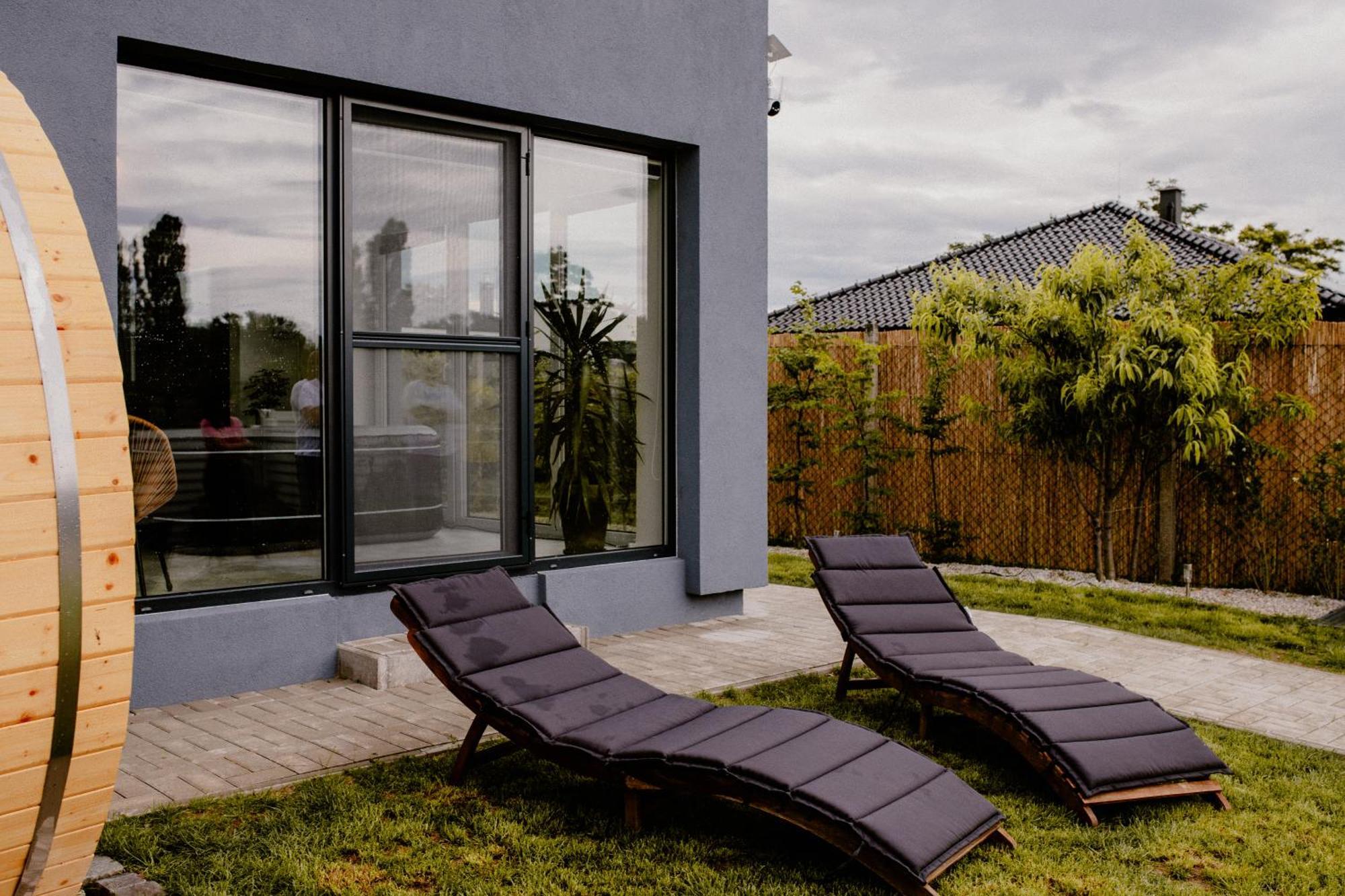 Apartment Fratello Šoporňa Esterno foto